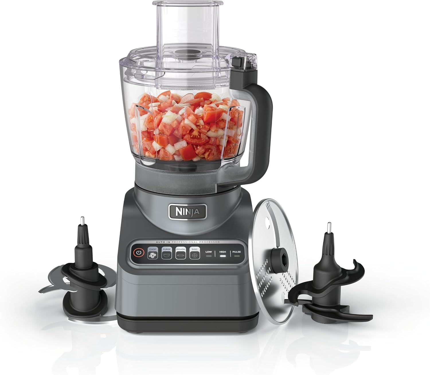 Blending oats for oat banana pancakes